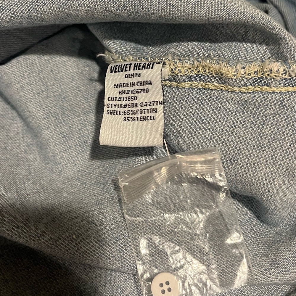 Velvet Heart Light Blue Washed Denim Peasant Blouse - Picture 6 of 6